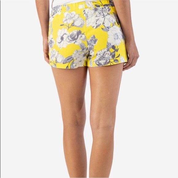 KUT from the Kloth Floral Pull-On Shorts – Size 14 – 100% Linen – Yellow & Gray - Picture 4 of 13